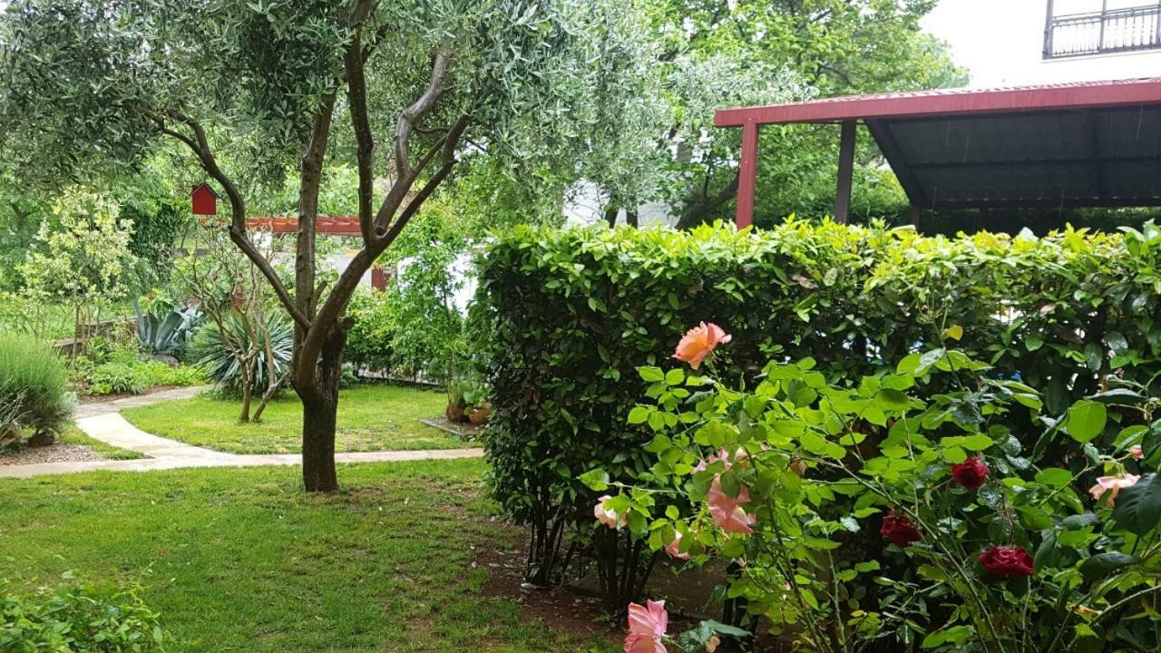 Apartment Iva Njivice Exterior foto